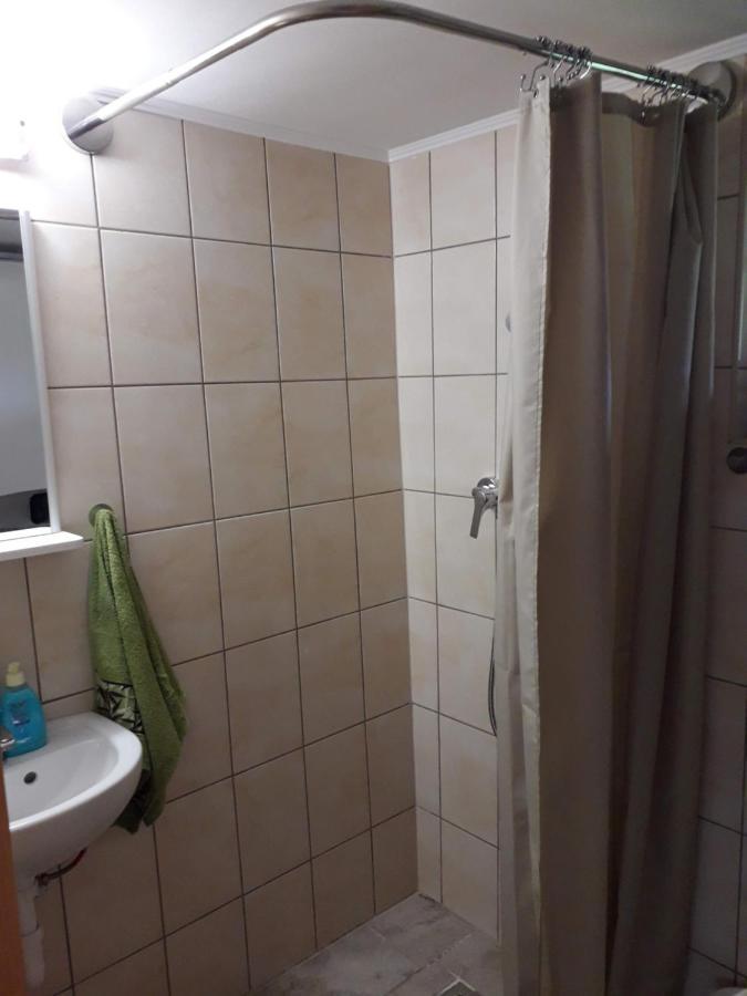 Matyas Apartman Tard Eksteriør bilde