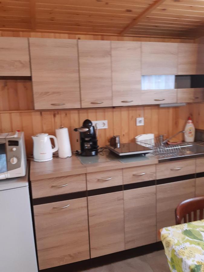 Matyas Apartman Tard Eksteriør bilde